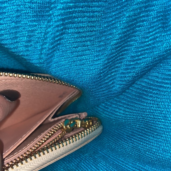 Authentic Louis Vuitton wallet - Picture 3 of 7